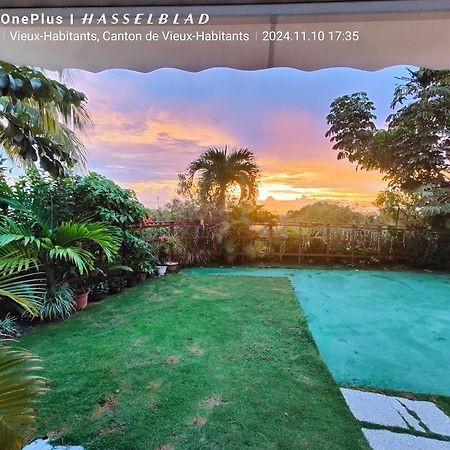 Appartamento Luketo Vieux-Habitants Esterno foto
