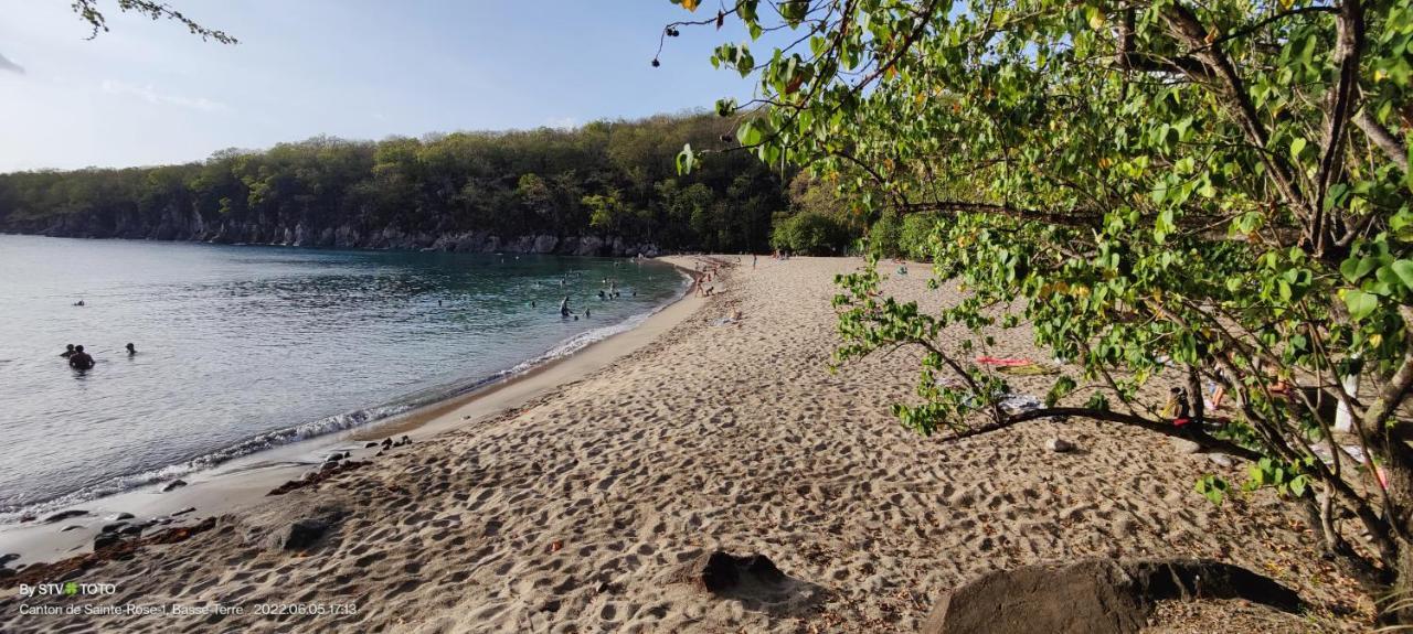 Appartamento Luketo Vieux-Habitants Esterno foto