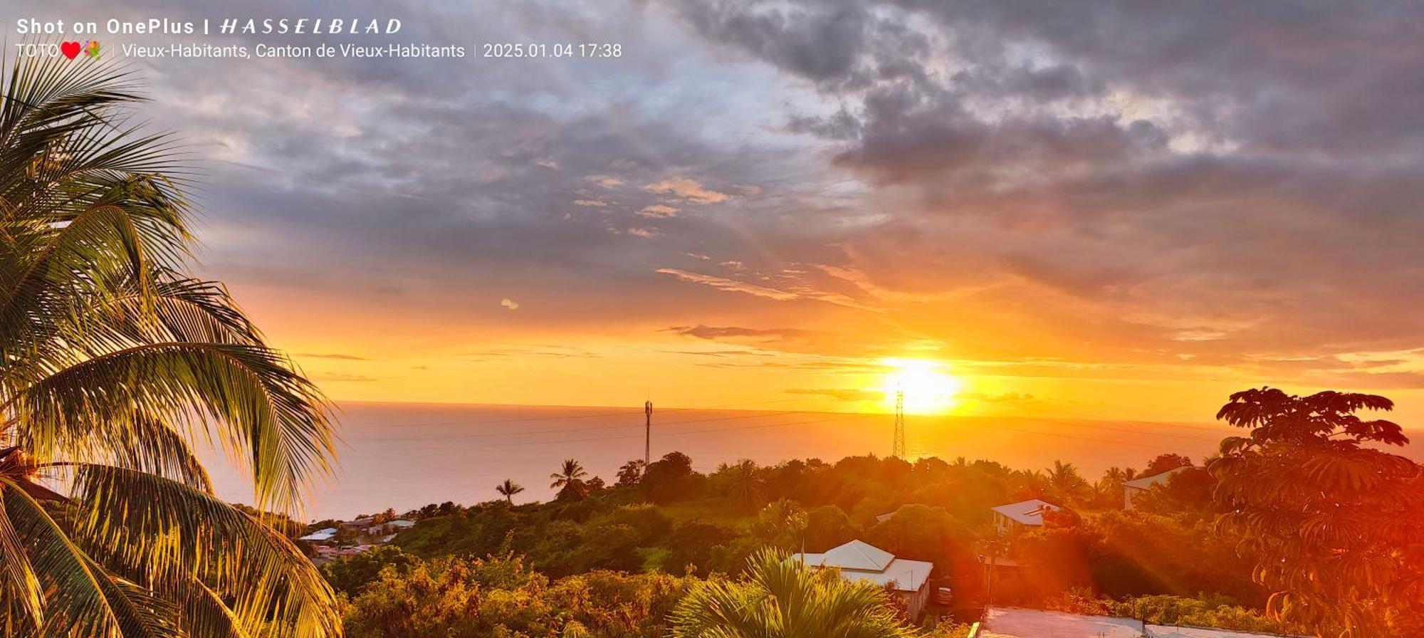 Appartamento Luketo Vieux-Habitants Esterno foto