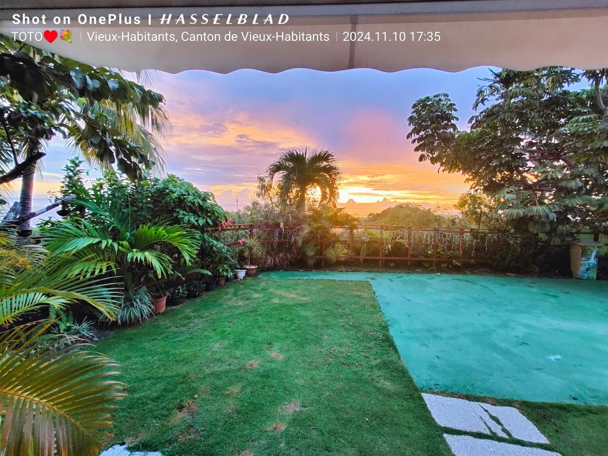 Appartamento Luketo Vieux-Habitants Esterno foto